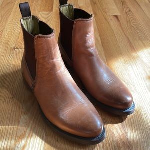 Sutro Boot Company Chelsea Boots size 8.5